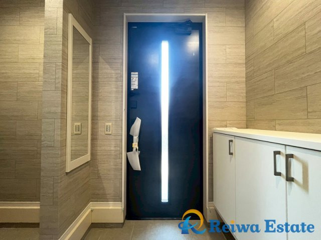 新築戸建　藤沢市大庭の玄関