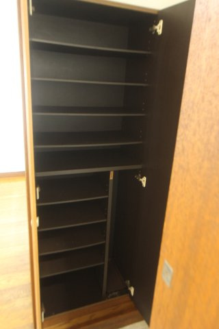 フラワーハイツの収納