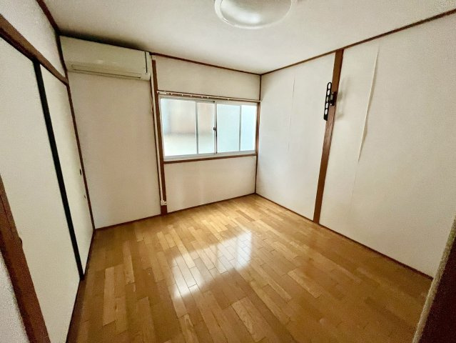 下伊福本町　寮の洋室|洋室になります☆