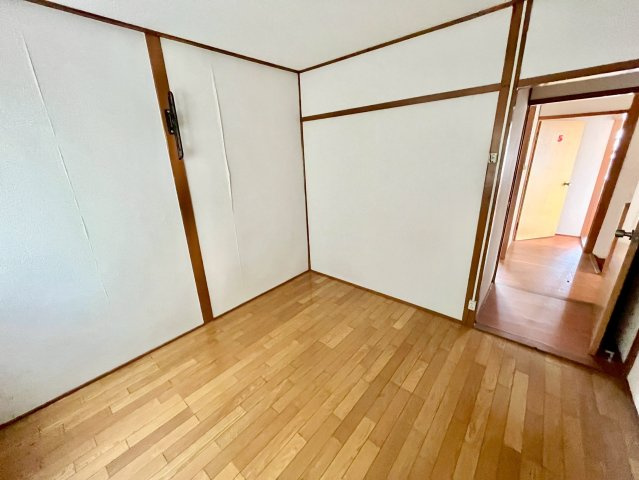 下伊福本町　寮の洋室|洋室になります☆