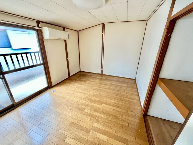下伊福本町　寮の洋室|洋室になります☆