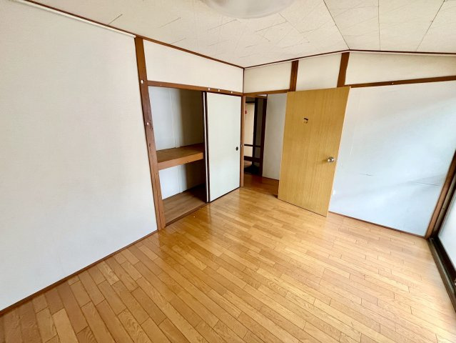 下伊福本町　寮の洋室|洋室になります☆