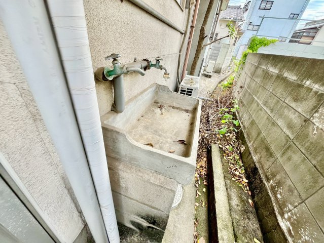 下伊福本町　寮の庭