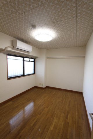 ビューパレー味美の居間・リビング