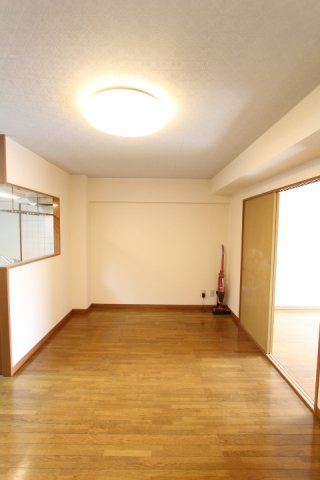 ビューパレー味美の居間・リビング