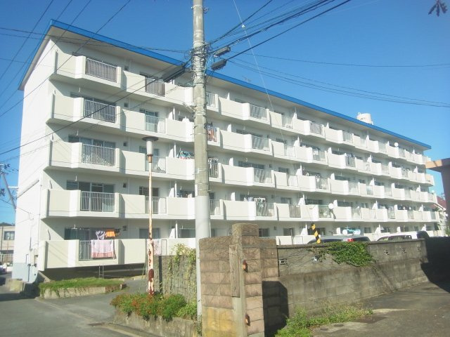 三倉マンションの外観