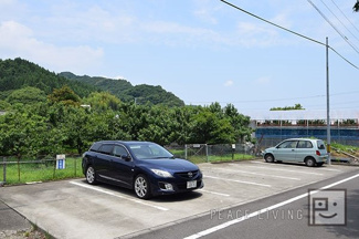【駐車場】