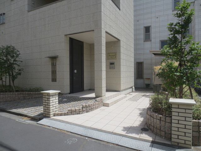 ガーデンズメゾンＢのエントランス|★エントランス★