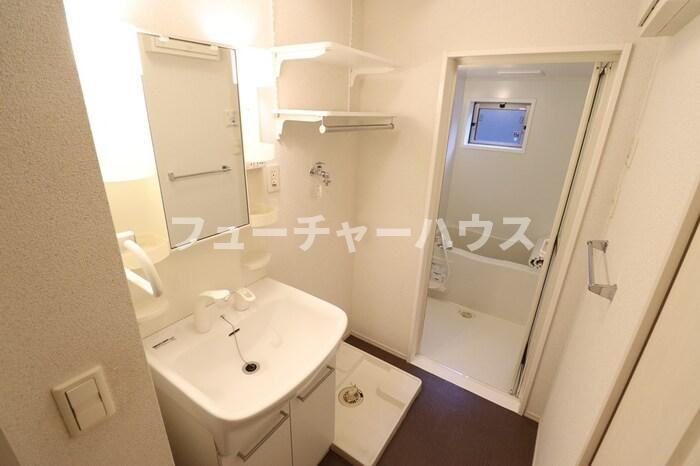コンセールの洗面所