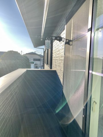 【令和3年築】高崎市下小鳥町　中古住宅のバルコニー