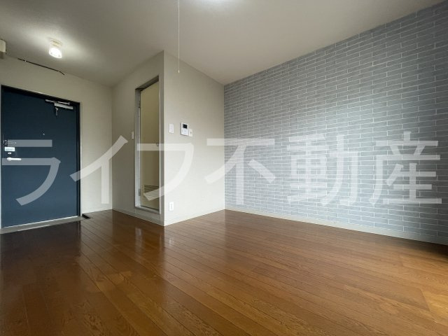 プラットホーム額田駅前店の内装