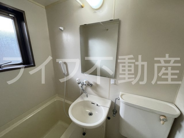 プラットホーム額田駅前店の洗面所