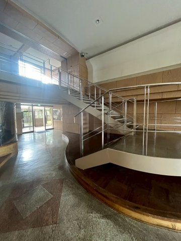 朝日プラザシティサザンパークI棟　最上階メゾネットタイプの設備|マンションエントランス内です