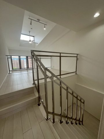 朝日プラザシティサザンパークI棟　最上階メゾネットタイプの子供部屋|洋室2部屋と、プレイルームがあります