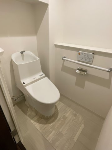 アルファステイツ福山駅前IIのトイレ|ゆとりある空間を確保したトイレです。