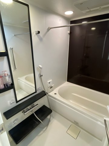 アルファステイツ福山駅前IIの浴室|浴室暖房乾燥機付のユニットバスです。ミストサウナで日々の疲れを癒すことができます。