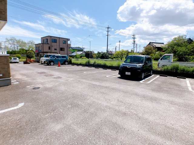 ソレアードの駐車場