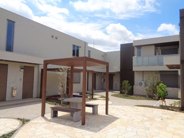 藤沢市円行の賃貸マンションのロビー|築浅２０２２．７完成　旭化成の子育て共感住宅『ＢＯＲＩＫＩ』