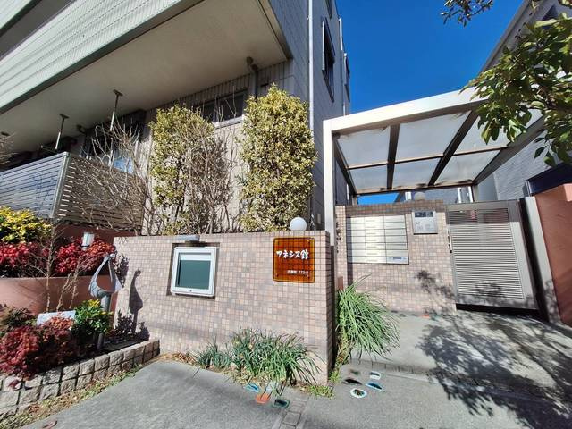 ＢＯＲＩＫＩひがしとつかのエントランス|おしゃれなエントランスがお出迎え