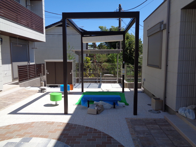藤沢市善行坂１丁目の賃貸マンションのその他共用部分|中庭
