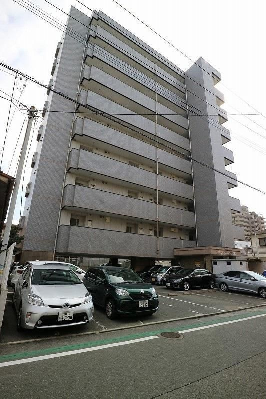 ｾﾝﾀｰﾋﾞﾚｯｼﾞ本町のエントランス