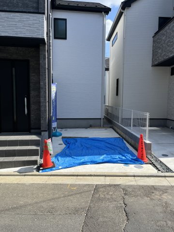 緑区長津田２丁目新築戸建の駐車場