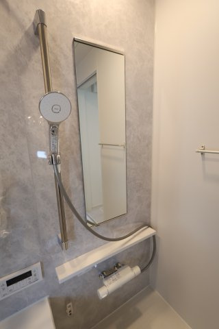 《仲介手数料無料》桜区西堀７丁目22-33(1号棟)新築一戸建てグラファーレの浴室|撮影日 2025年9月25日 13:00 晴れ