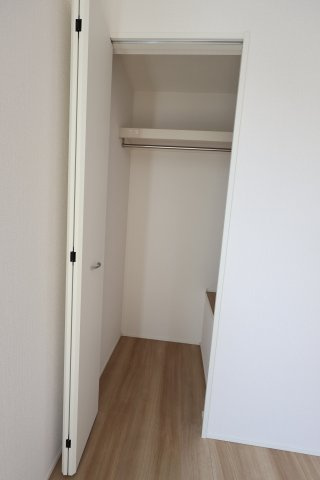 《仲介手数料無料》桜区西堀７丁目22-33(1号棟)新築一戸建てグラファーレの収納|撮影日 2025年9月25日 13:00 晴れ