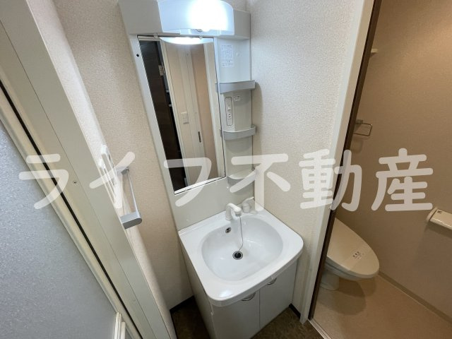 Luxe布施北Ⅱ（ラグゼ布施北Ⅱ）の独立洗面台|使いやすい独立洗面台です