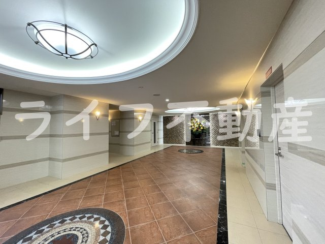 Luxe布施北Ⅱ（ラグゼ布施北Ⅱ）のロビー|清潔なロビーです