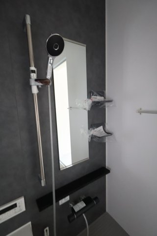 《仲介手数料無料》桜区西堀７丁目22-33(4号棟)新築一戸建てグラファーレの浴室|撮影日 2025年9月25日 13:00 晴れ