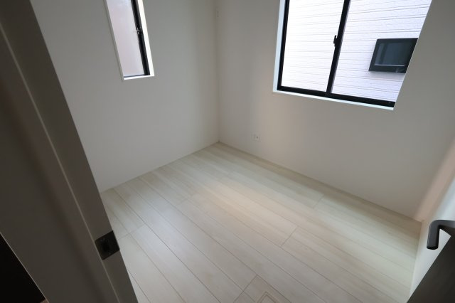 《仲介手数料無料》桜区西堀７丁目22-33(4号棟)新築一戸建てグラファーレの内装|撮影日 2025年9月25日 13:00 晴れ