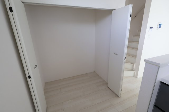 《仲介手数料無料》桜区西堀７丁目22-33(4号棟)新築一戸建てグラファーレの収納|撮影日 2025年9月25日 13:00 晴れ