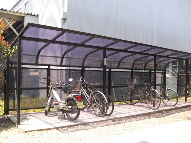 藤沢市菖蒲沢の賃貸マンションのその他共用部分|自転車置場