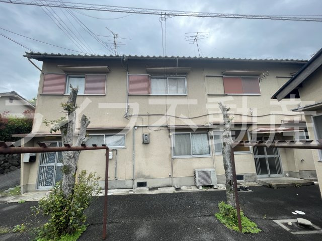 東大阪市山手町貸家の外観|きれいな外観です