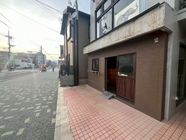 甲子園マニンビルの外観