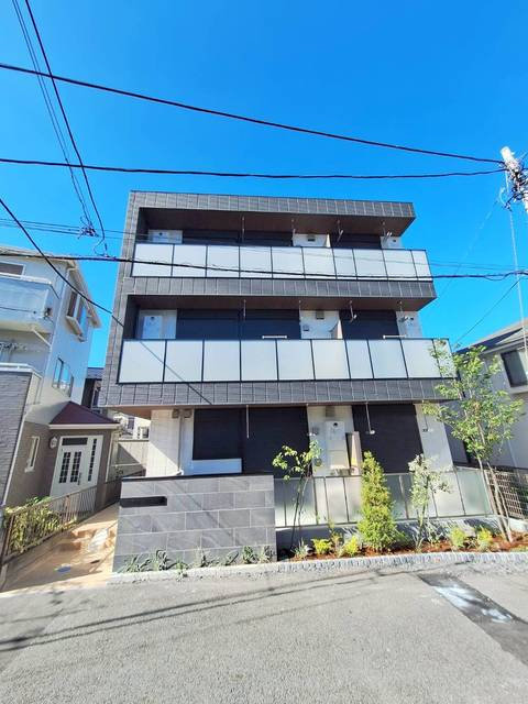 藤沢市辻堂神台２丁目の賃貸マンションのエントランス