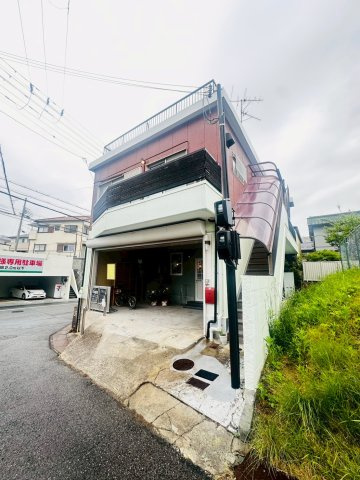 多井畑貸家の外観