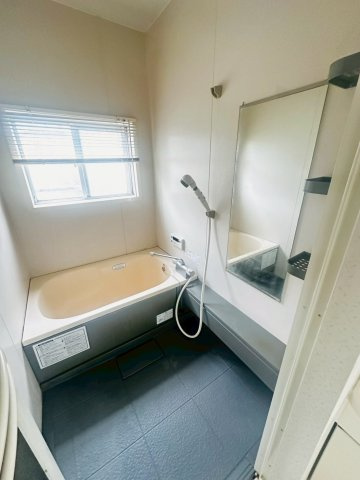 多井畑貸家の浴室