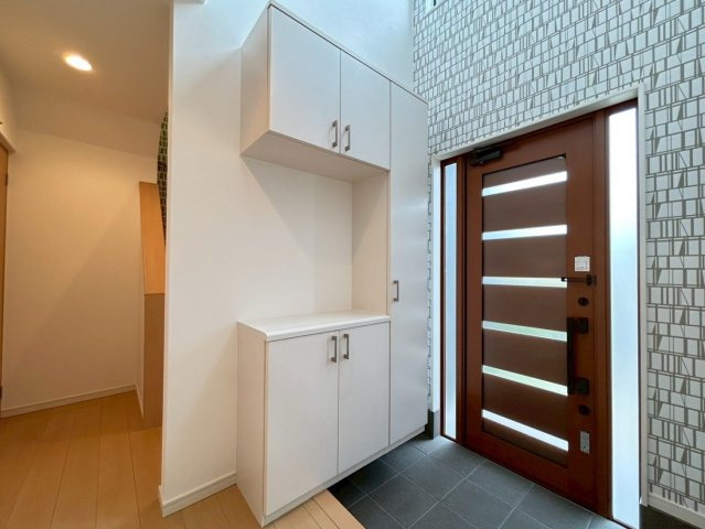 ◆リフォーム済みの美宅◆敷地広々６０坪超え◆全居室６帖以上のゆったり４LDK◆綴喜郡宇治田原町緑苑坂の収納|シューズボックス