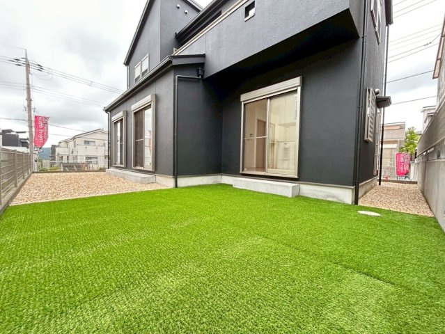 ◆リフォーム済みの美宅◆敷地広々６０坪超え◆全居室６帖以上のゆったり４LDK◆綴喜郡宇治田原町緑苑坂の庭|庭