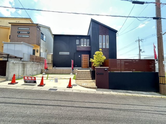 ◆リフォーム済みの美宅◆敷地広々６０坪超え◆全居室６帖以上のゆったり４LDK◆綴喜郡宇治田原町緑苑坂の外観|外観