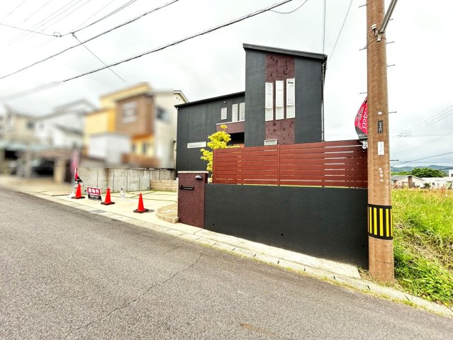 ◆リフォーム済みの美宅◆敷地広々６０坪超え◆全居室６帖以上のゆったり４LDK◆綴喜郡宇治田原町緑苑坂の外観|外観