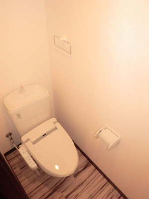 【トイレ】 | MAISONETIC Rene corpo | 別号室の写真になります。現況優先。