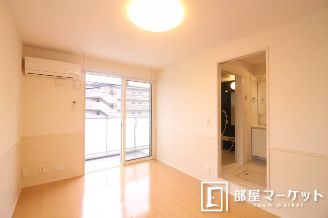 【居間・リビング】 | ユイマール浄水 | 同型タイプ