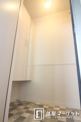 【玄関】 | ユイマール浄水 | 同型タイプ