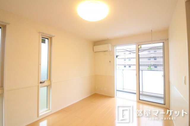 【居間・リビング】 | ユイマール浄水 | 同型タイプ