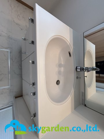 平塚市めぐみが丘1丁目　中古戸建の洗面所