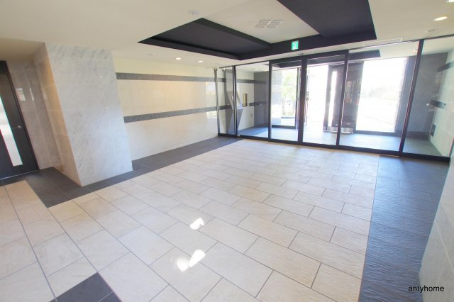 プレサンス梅田北ザ・ライブ　仲介手数料無料のロビー