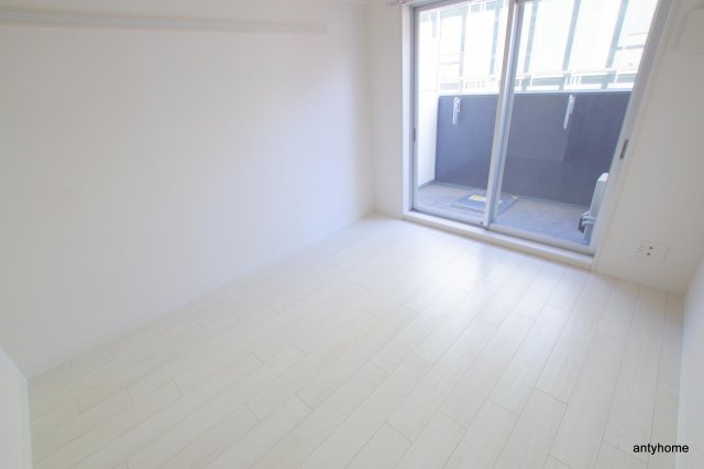 プレサンス梅田北ザ・ライブ　仲介手数料無料の寝室